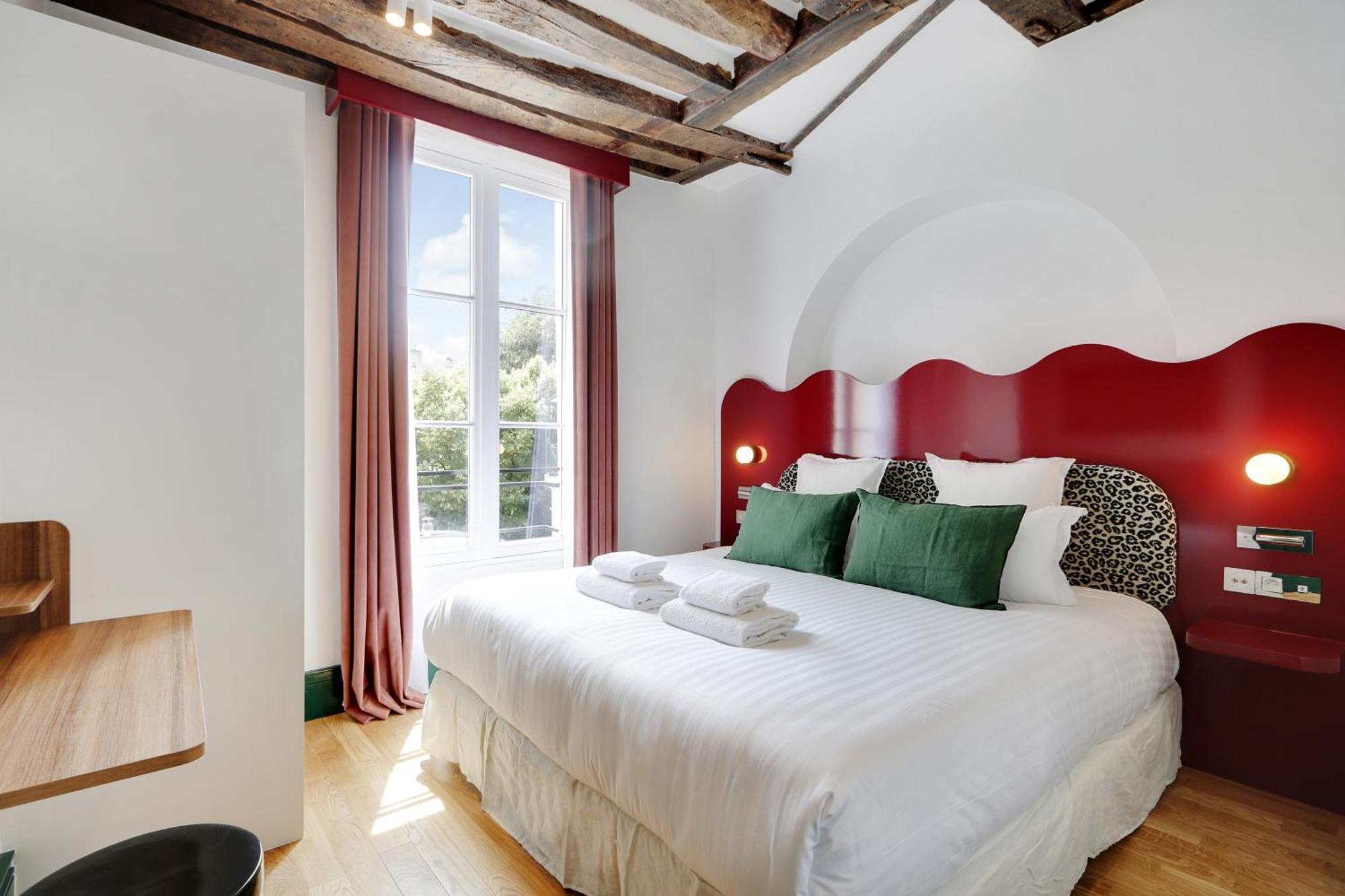 Paris Home Collection Serviced Apartments In Notre Dame - Rue Savoie Exterior photo